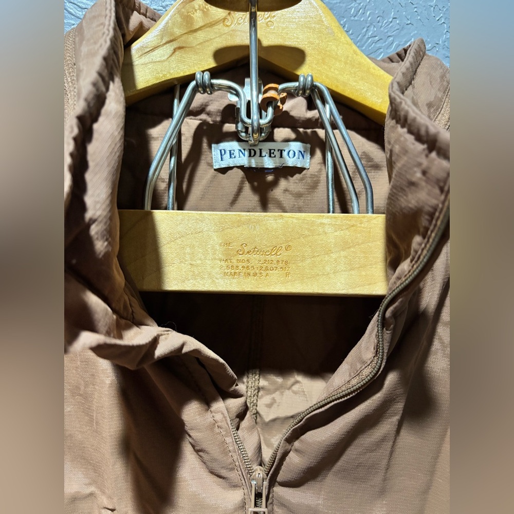 Pendleton Lightweight Packable Brown Windbreaker … - image 3